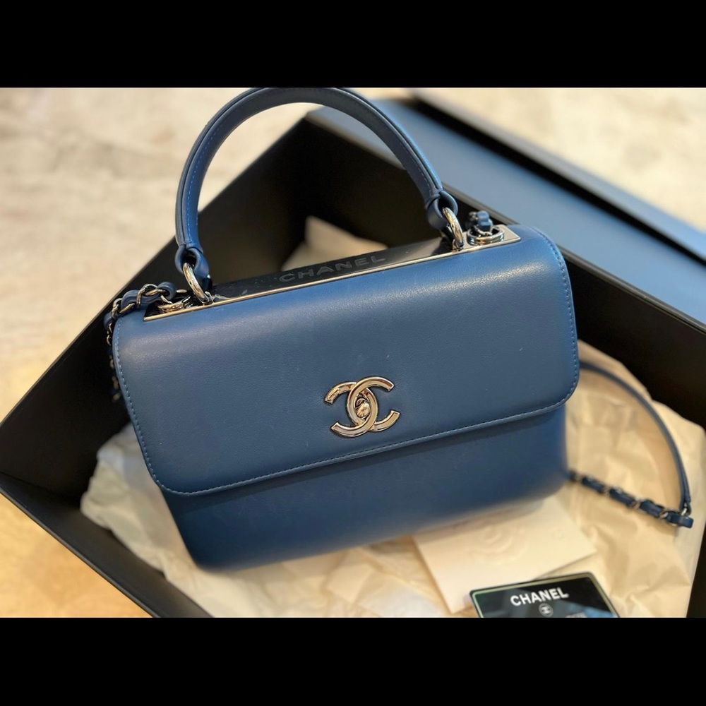 Chanel Flapbag with handle